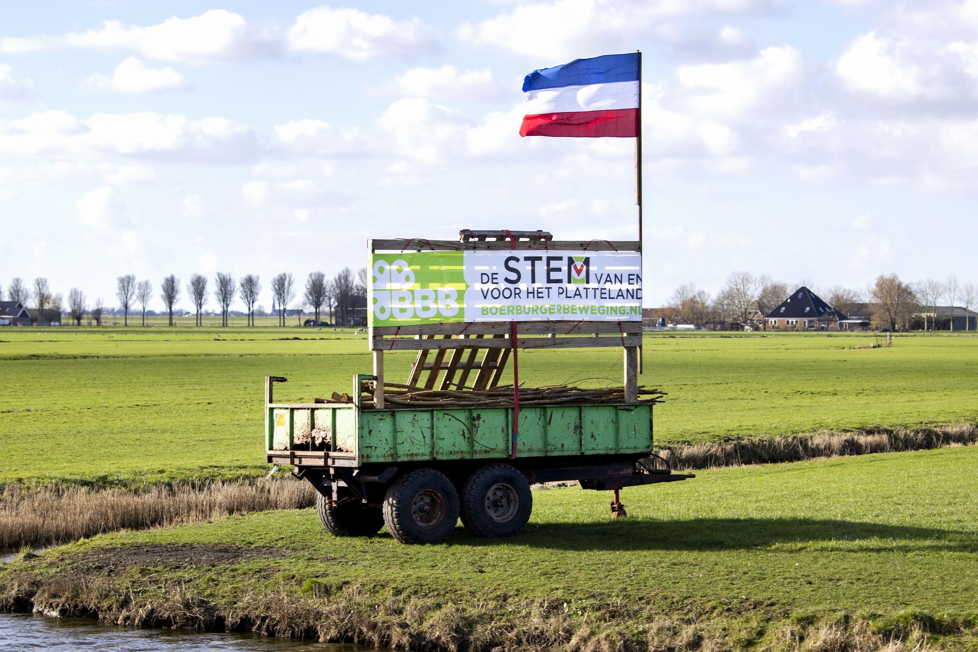 Zorg dat het paard van Troje niet wordt binnengehaald - Joop - BNNVARA