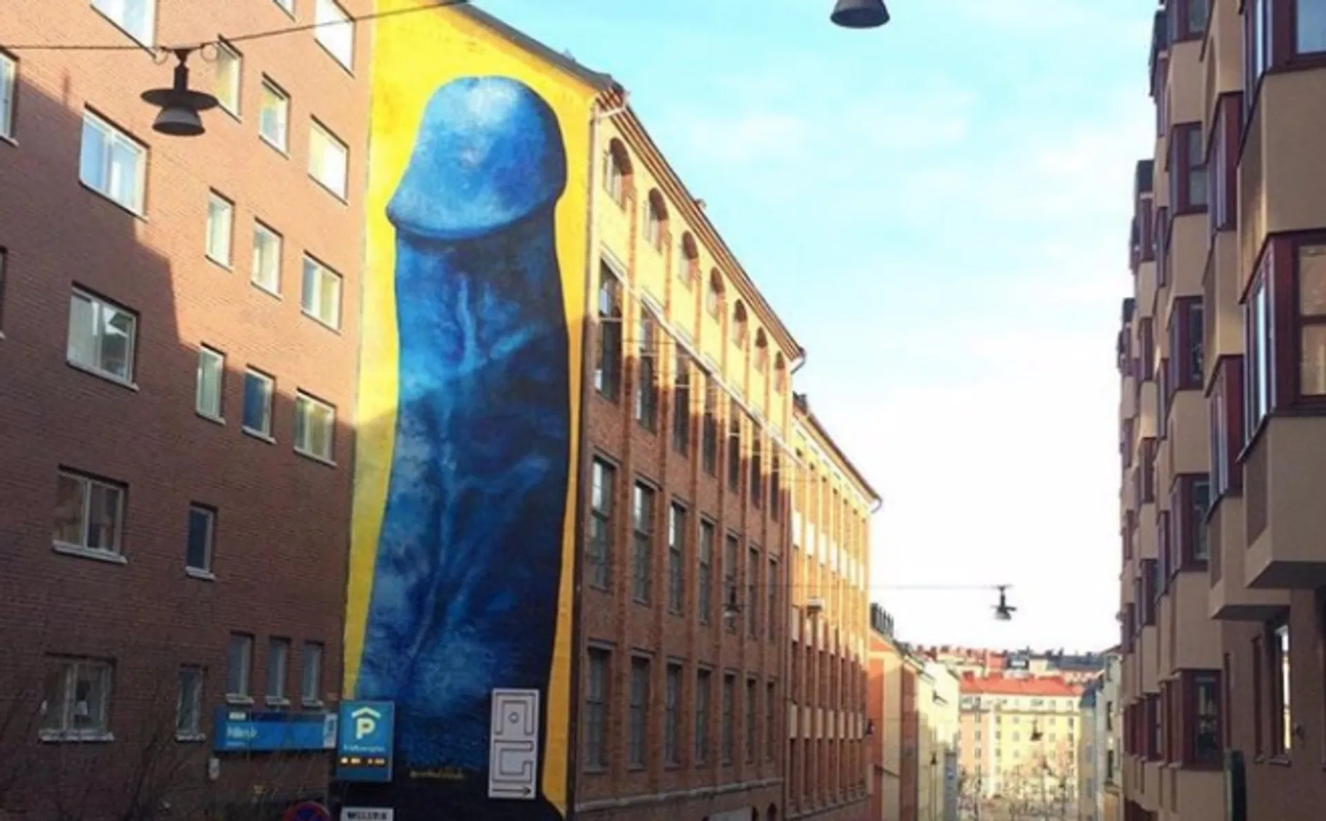 Stockholm wil af van enorme blauwe penis - Joop - BNNVARA