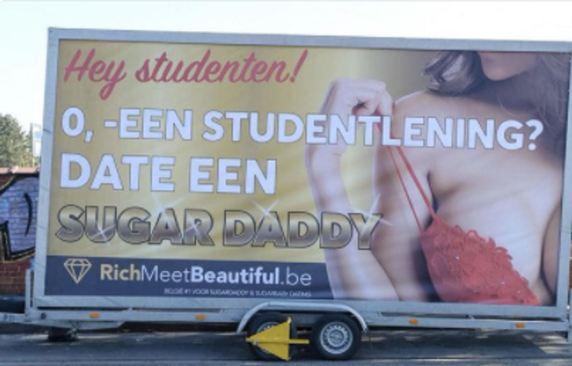 Bedrijf achter omstreden sugardaddys moet voor de rechter komen - Joop afbeelding