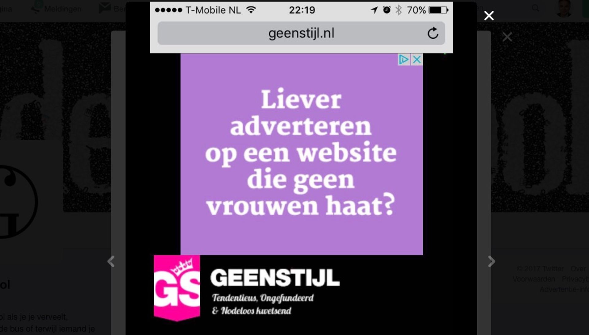 GeenStijl bant banner die spot drijft met controverse - Joop foto