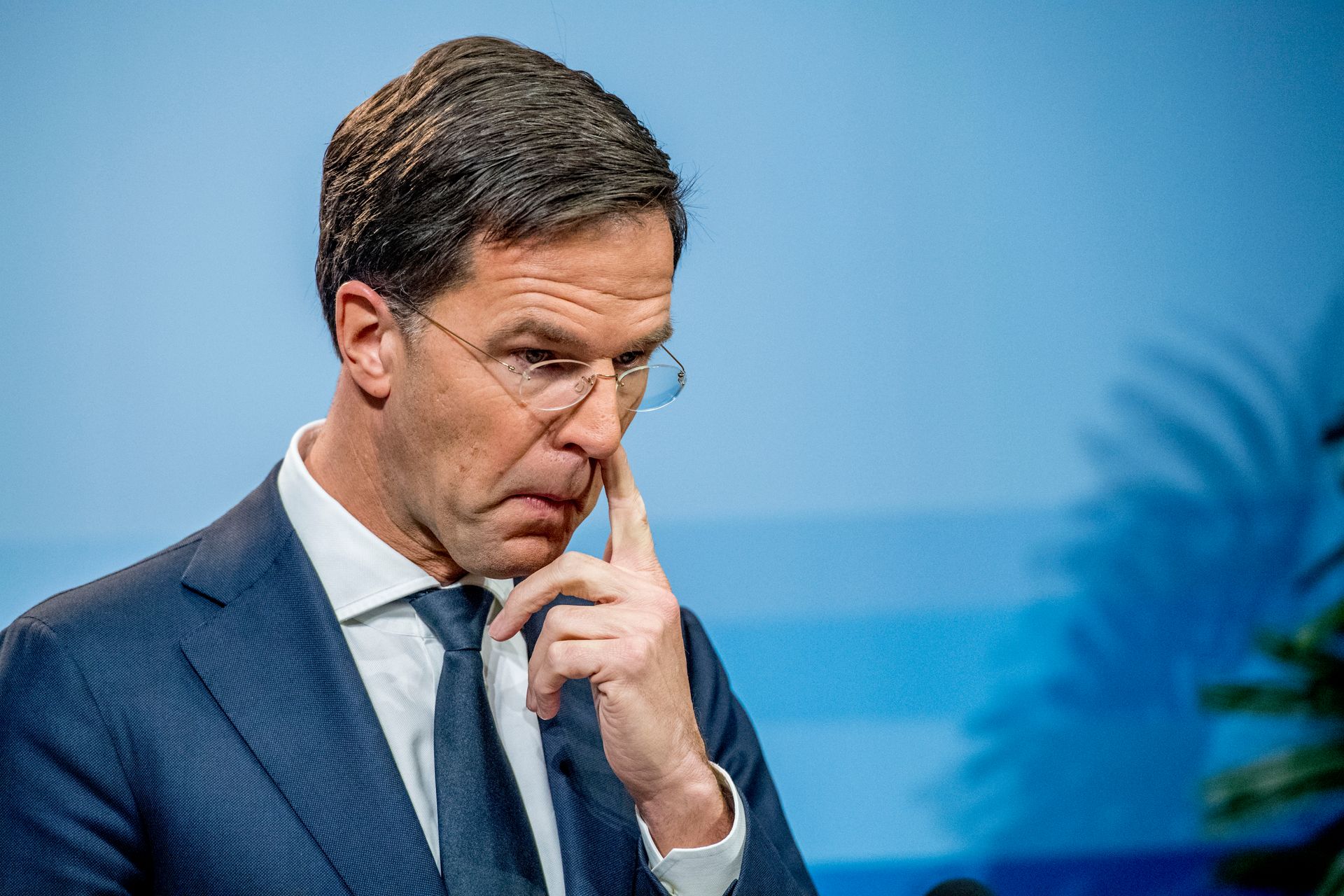 Rutte zet vluchtelingen op één lijn met hufters - Joop afbeelding