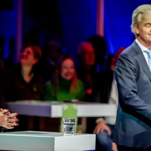 De PVV verdeelt. De VVD heerst. De rijken worden rijker. En wij betalen de prijs.