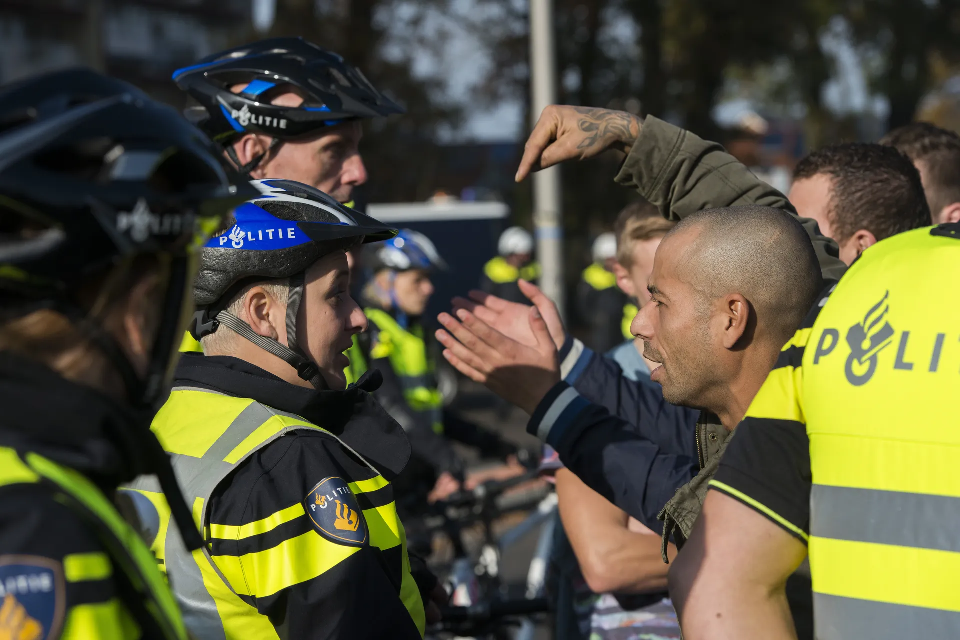 Afbeelding van De waarachtige ontmoeting als antwoord op de huidige polarisatie