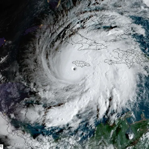 Door klimaatcrisis veroorzaakte 'monsterstorm' Melissa richt ravage aan op Jamaica