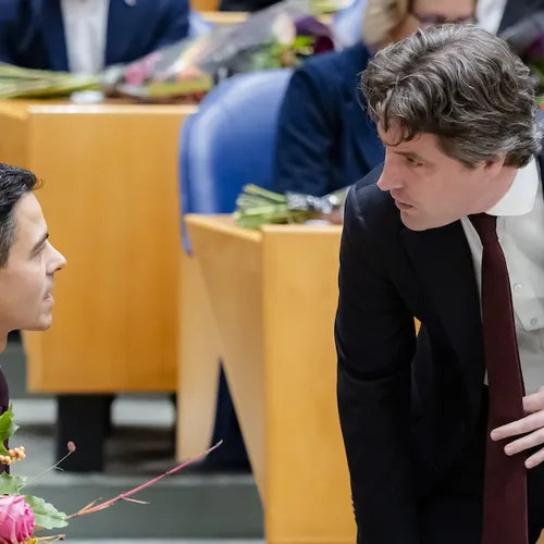 Er iets vreemds aan de hand met Rob en Henri...