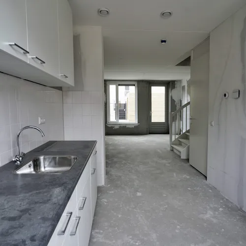 De wooncrisis los je niet op met duurdere huren