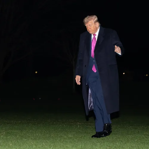 Iraanse Revolutionaire Garde loopt binnen dankzij oorlog, Trump slaat weer wild om zich heen