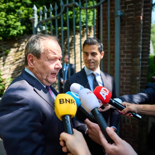 WW en WIA kosten minder dan ooit, toch wil het kabinet-Jetten er nog miljarden weghalen
