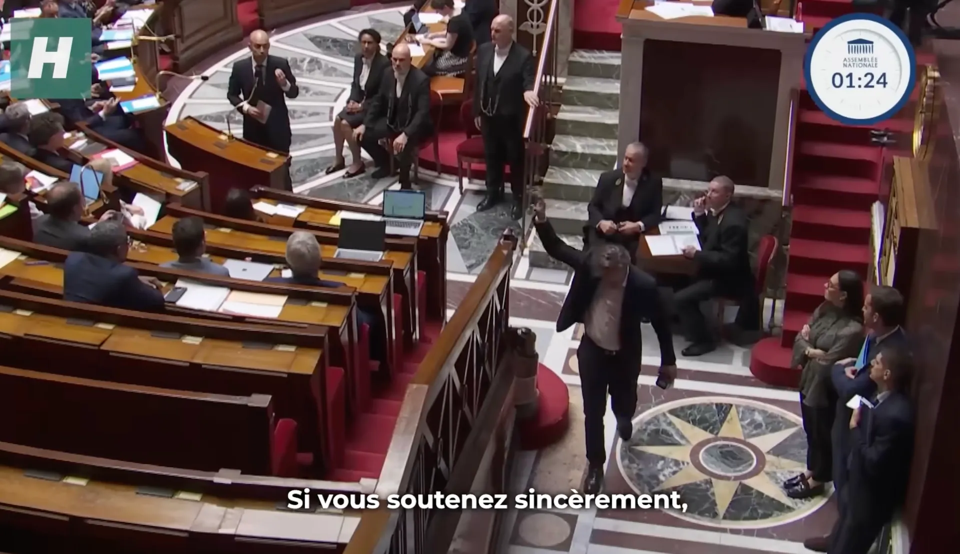 Ruzie in Frans parlement nadat minister links kamerlid met kritiek op Israël beschuldigt van verraad - Joop - BNNVARA