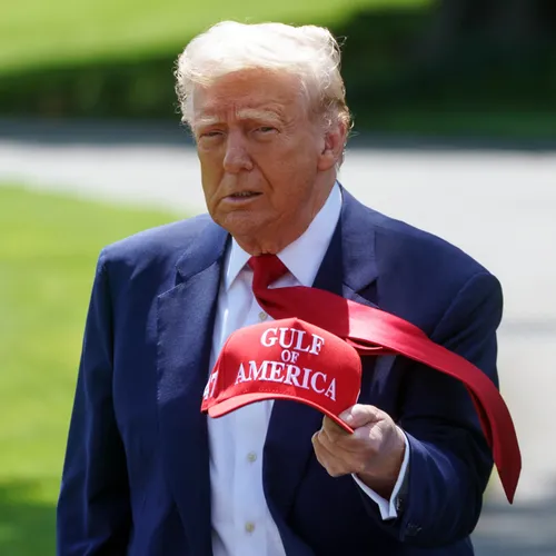 Trump stuurt Aziaten naar Afrika, en niemand weet waarom