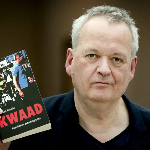 Joost Niemöller probeert met vertrek als hoofdredacteur schade te beperken voor Ongehoord Naziland