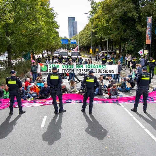 Geweldloze weerbaarheid in vele gedaanten
