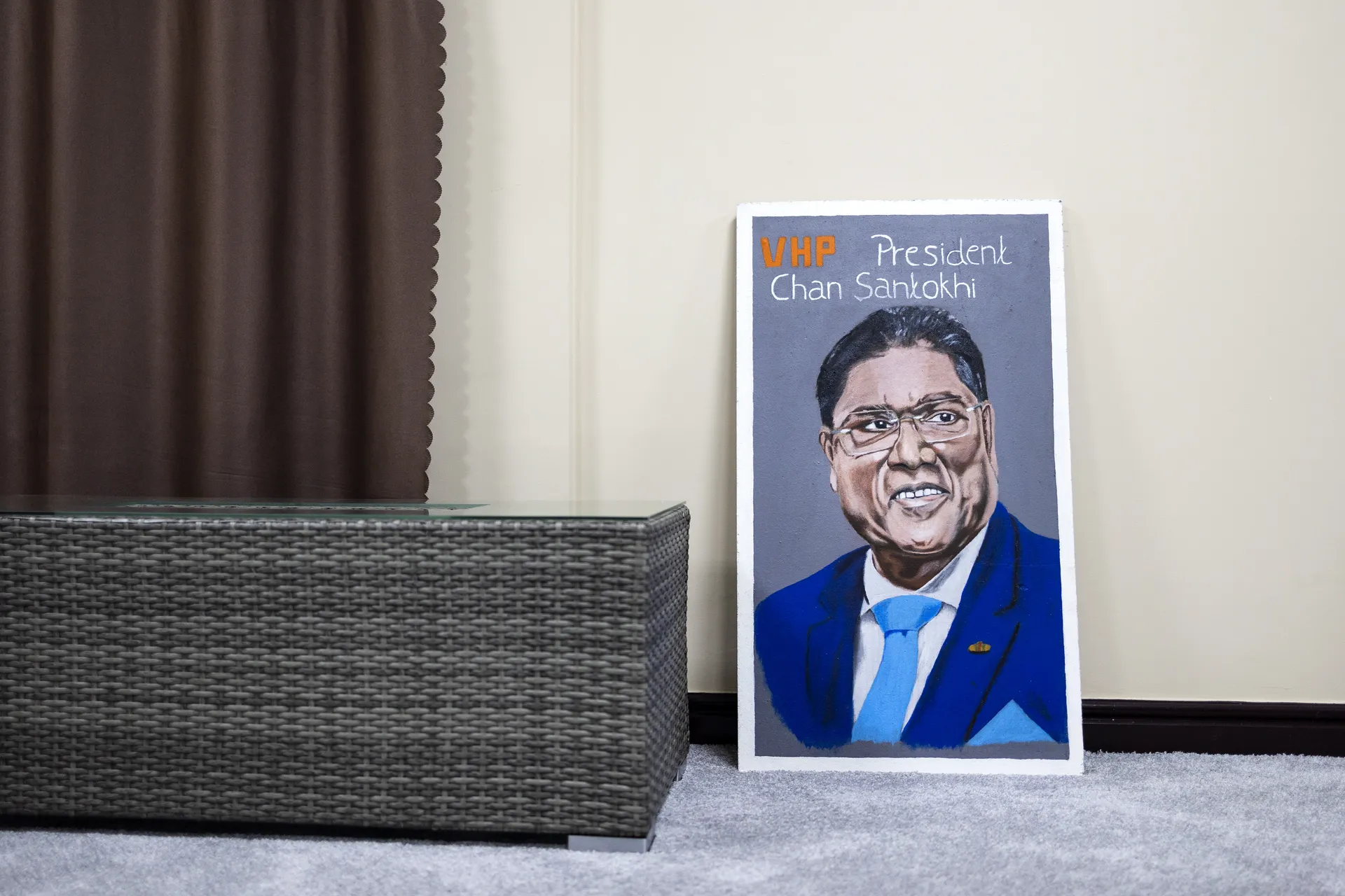 Afbeelding van Surinaamse oud-president Chan Santokhi plotseling overleden
