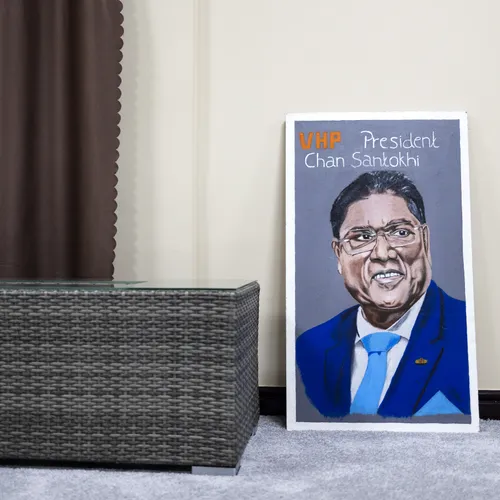 Surinaamse oud-president Chan Santokhi plotseling overleden