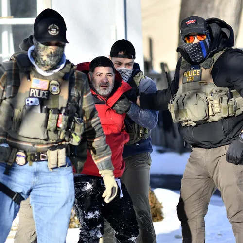 ICE vermoordt burgers met Europese wapens, bedrijf is er trots op