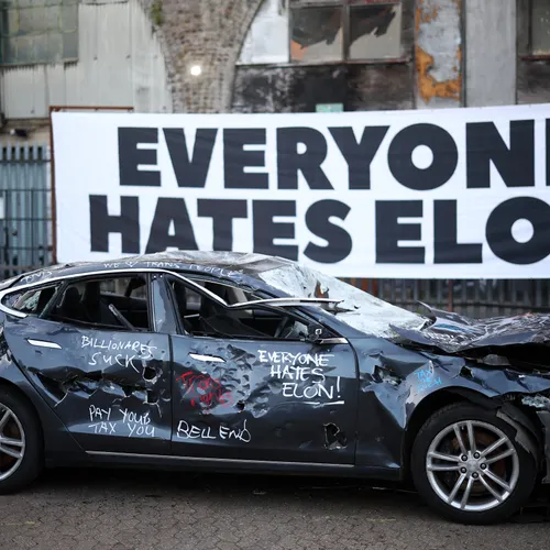 Tesla is alleen nog maar winstgevend dankzij de milieuregels die Trump wil afschaffen