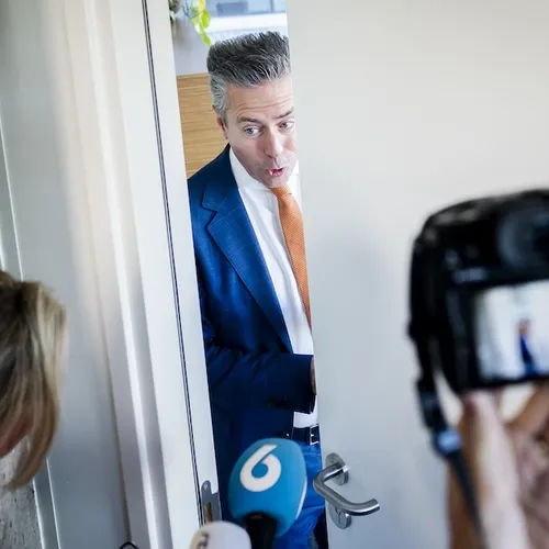 De Polder-Taliban verliest zijn kompas nu Stoffer de staatsrechtelijke zuiverheid van de SGP bezoedelt
