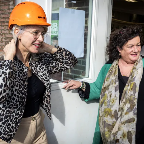 Minister van Wonen blijft passief terwijl starters opdraaien voor Heimstaden