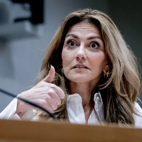 Zelfs VVD-bolwerk Bussum keert partij de rug toe om liegende stoethaspel Yesilgöz