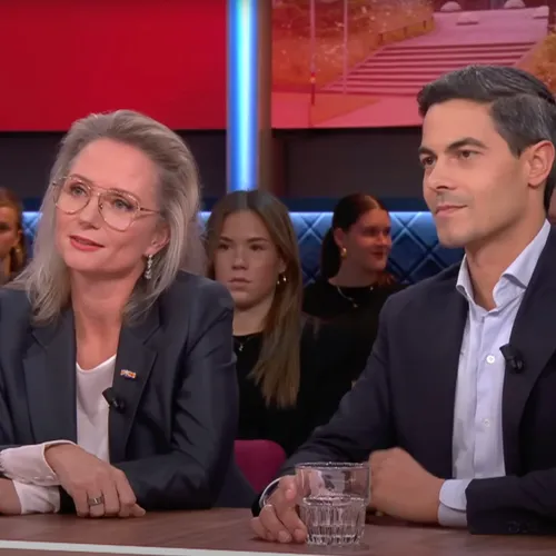 Of we even netjes jouw mensenrechten in twijfel mogen trekken op tv