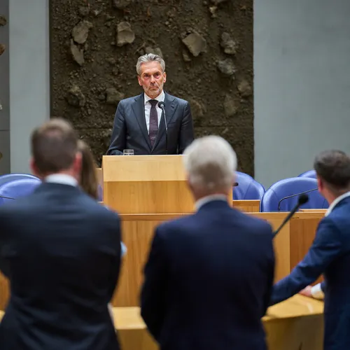 Rampkabinet-Schoof deed al niks en kán na vertrek NSC ook helemaal niks meer