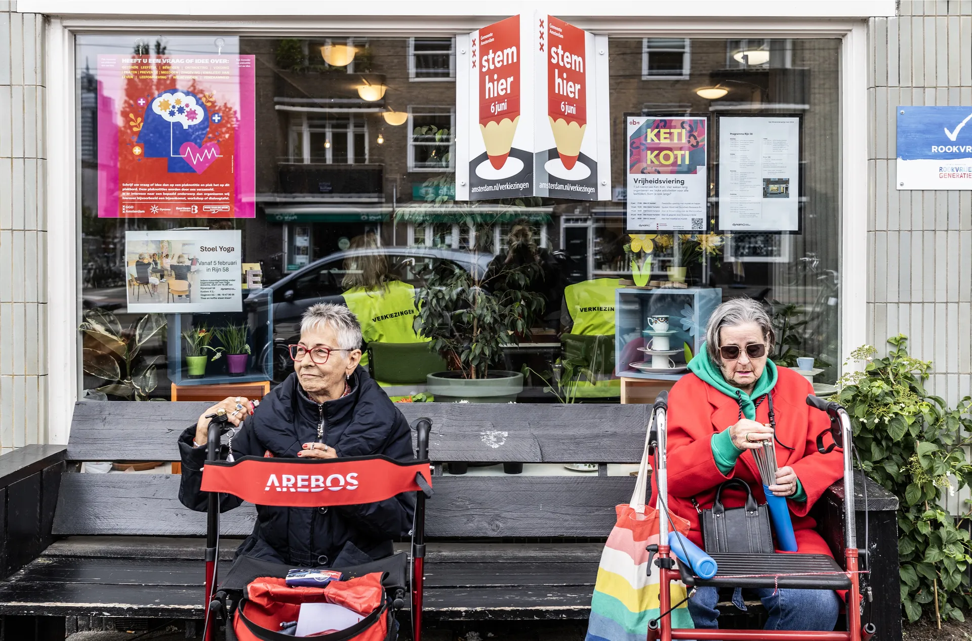 Afbeelding van Mensen zonder computer worden in Nederland achtergesteld en uitgesloten