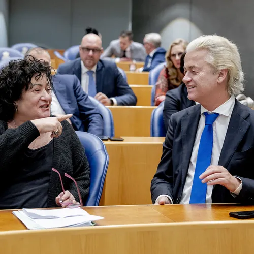 Partijen als PVV en BBB zeggen op te komen voor LHB(T)I+-rechten, maar brengen die juist in gevaar