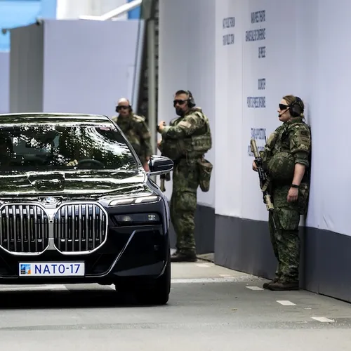 Er gaat straks drie keer zoveel geld naar defensie maar waar komt het vandaan?
