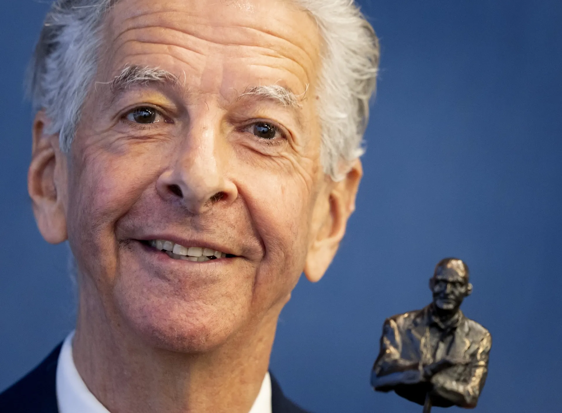 Afbeelding van Ronald Plasterk als hofnar van de polarisatie