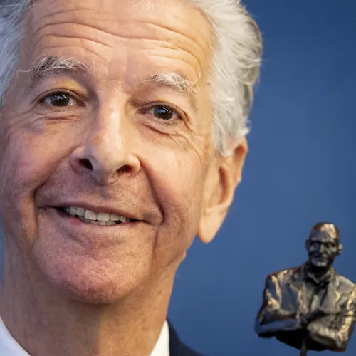Ronald Plasterk als hofnar van de polarisatie