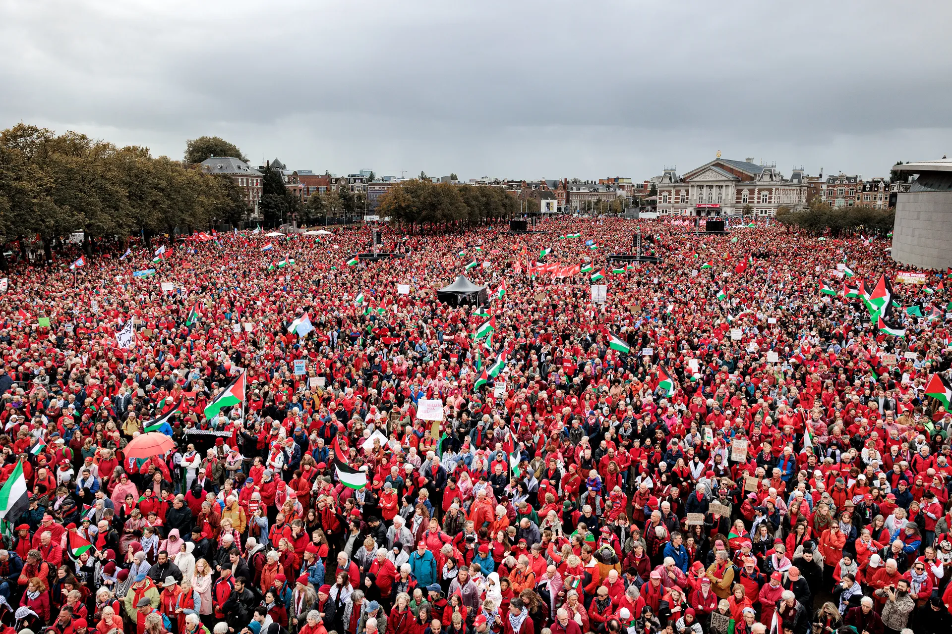 Afbeelding van Op het Museumplein hadden ze terecht kunnen roepen: ‘Wij zijn Nederland’