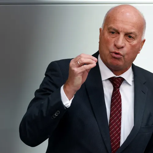 AfD lijkt met vragen in parlement Kremlin te helpen aan gevoelige Duitse defensie-informatie