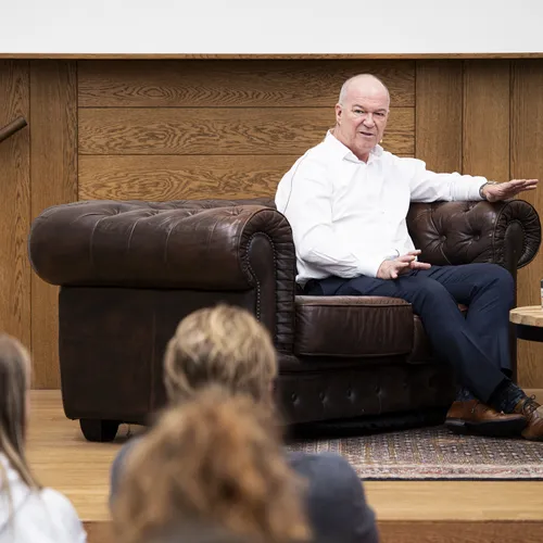 De enorme groei van Tata Steel Nederland-directiesalarissen is niet uit te leggen