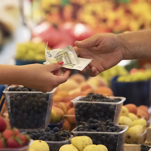 Het recht op betalen met contant geld moet wettelijk beschermd worden