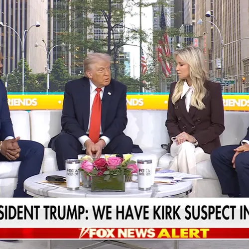 Trump meldt op Fox arrestatie van verdachte van moord op Kirk: 'Jullie hebben breaking news!'