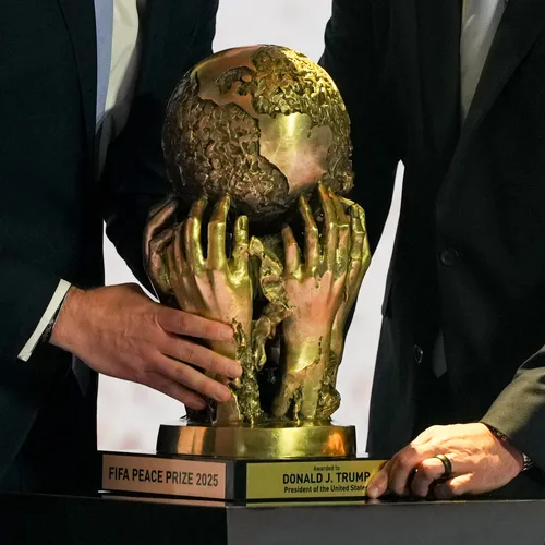 Is de FIFA 'vredesprijs' voor Trump in werkelijkheid een extreemrechts hondenfluitje?