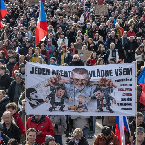 Honderdduizenden Tsjechen de straat op tegen extreemrechtse pro-Russische regering