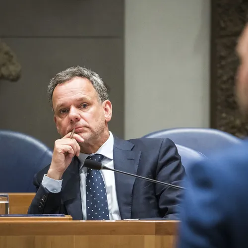 Kamer komt nu wel terug van vakantie voor debat over genocide in Gaza
