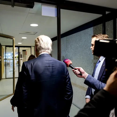 Kleuter Wilders dook eerst weg voor verkiezingsdebat en nu voor vragen daarover