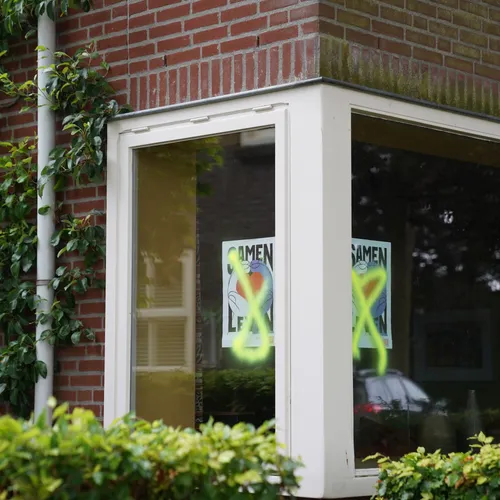 Fascistische vreemdelingenhaat leidt tot run op 'Samen leven'-posters