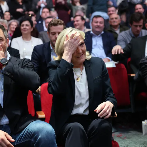 Europese christendemocraten slopen klimaat, milieu, digitale rechten en volksgezondheid met steun van extreemrechts