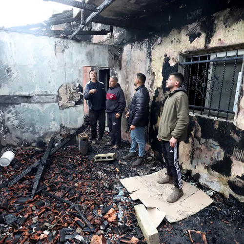 Gewelddadige Israëlische kolonisten vallen Palestijnse dorpen aan, gesteund door leger