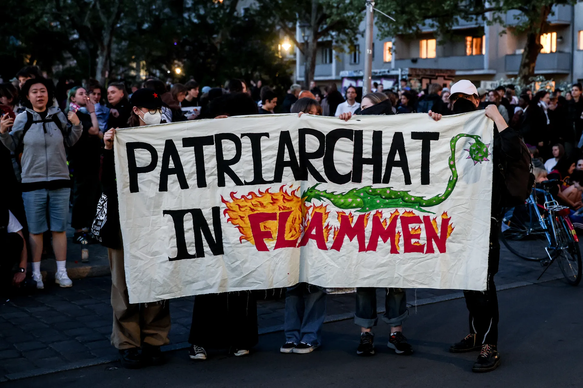 Afbeelding van In het patriarchaat is de vrouw 'neukbare kunst': daarom wil de toeschouwer haar nog steeds duiden