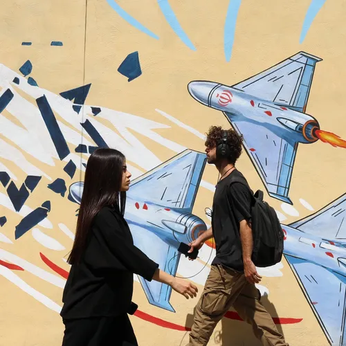 H.G. Wells, the War in the Air, drones en zwarte rook boven Sint-Petersburg