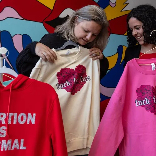 Vrouwenrechten worden bedreigd, het recht op abortus moet ook hier in de Grondwet