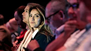 Afbeelding van Dilan Yesilgöz wil bijstandsgerechtigden laten opdraaien voor hogere defensieuitgaven
