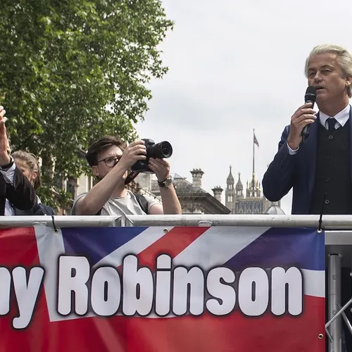 Tommy Robinson, de extreemrechtse hooligan en bondgenoot van Wilders