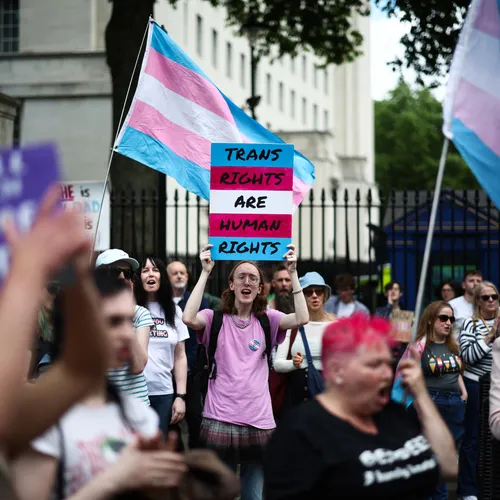 Europees Parlement maakt het met aangenomen resolutie nog eens glashelder: transvrouwen zijn vrouwen