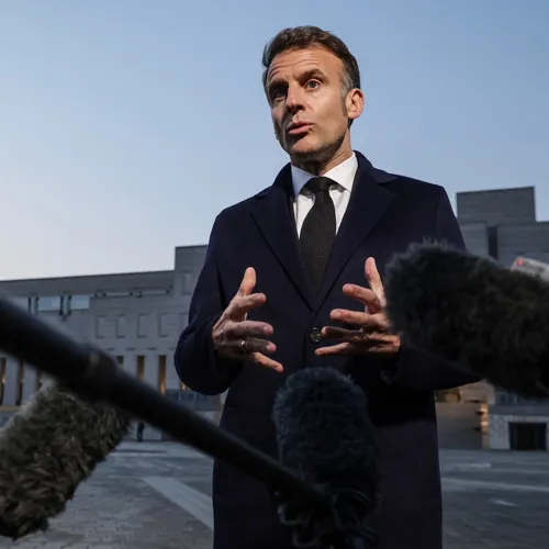 Macron over Trumps onnavolgbare gewauwel: 'Hou gewoon eens een dag je mond'