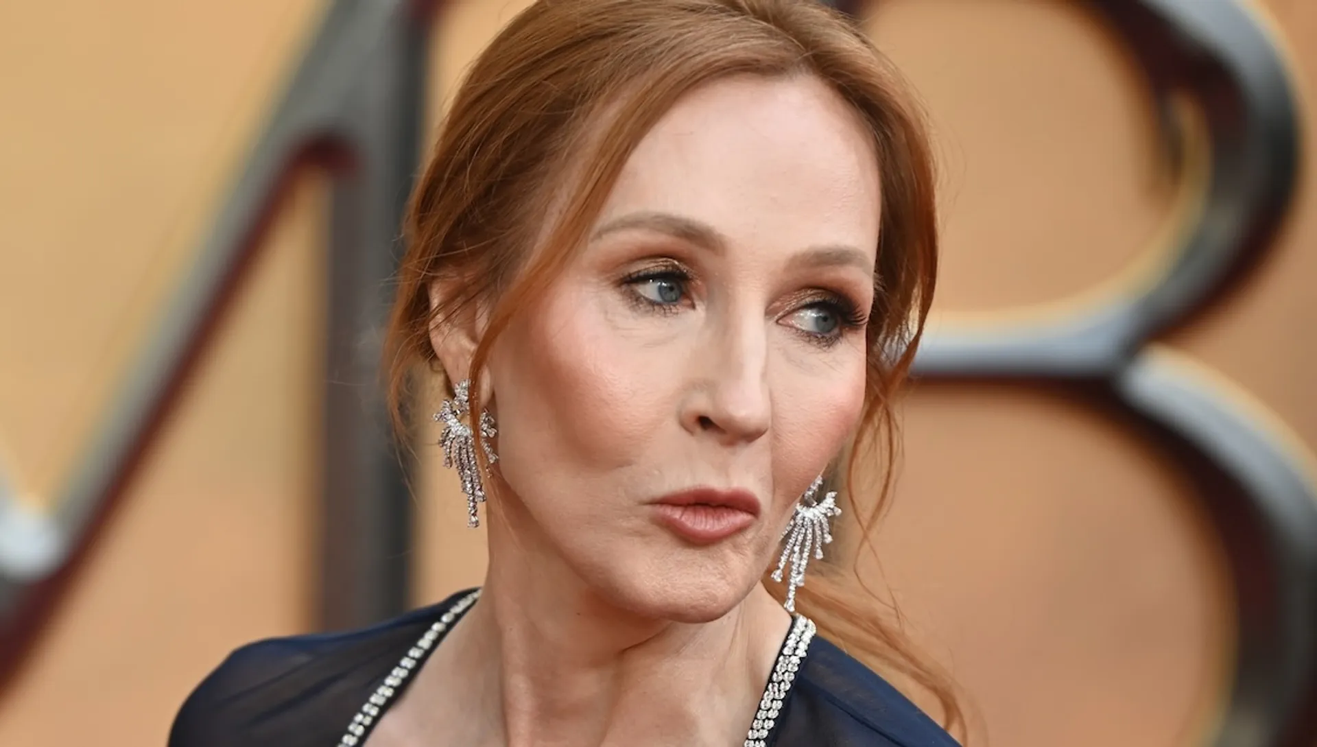 Geen cent naar transhaat, boycot daarom J.K. Rowling - Joop - BNNVARA